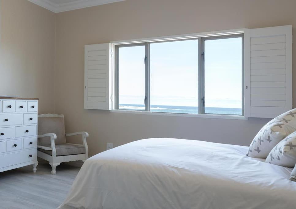 Seafront Retreat In Sandbaai Hermanus Exterior foto