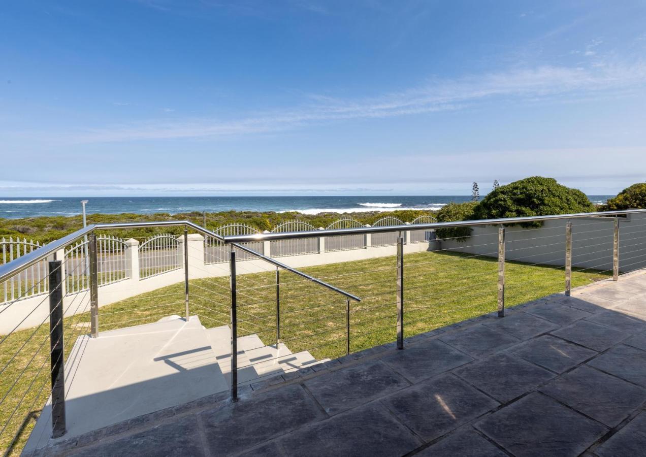 Seafront Retreat In Sandbaai Hermanus Exterior foto